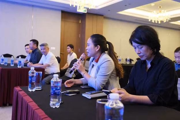 Bà Nguyễn Thị Minh – Tổng quản lý sân golf Sky Lake chia sẻ tại sự kiện.