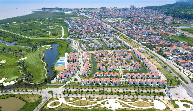 01 Ruby Coastal City (1).jpg