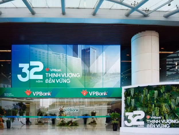 VPBank khai trương chi nhánh flagship đầu tiên tại Hà Nội đúng dịp kỷ niệm 32 năm thành lập ngân hàng