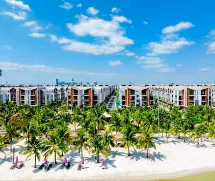 Vị trí gần Vịnh biển bốn mùa trong xanh giúp cư dân tứ lập Ánh Dương tận hưởng cuôc sống nghỉ dưỡng trọn vẹn mỗi ngày