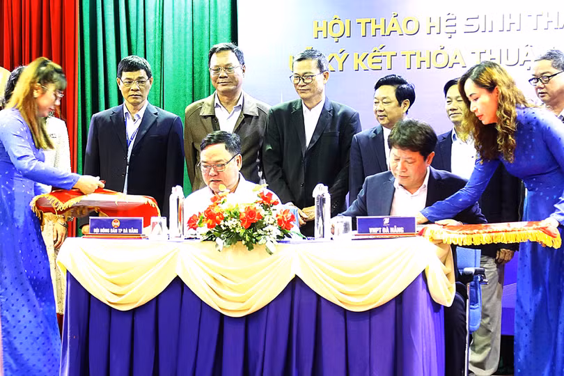 Ký kết.JPG