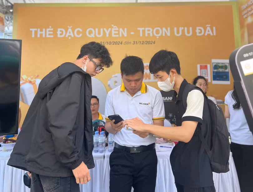 Ngay the 4.jpg