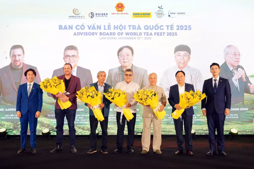 Hình 1 - Ban cố vấn.jpg