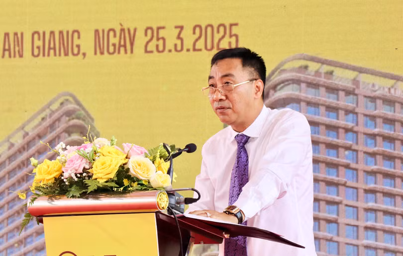 Ảnh 5_ông Nguyễn Anh Tuấn phát biểu.jpg