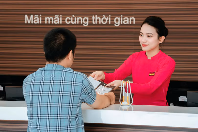 Khach hang tu van.jpg