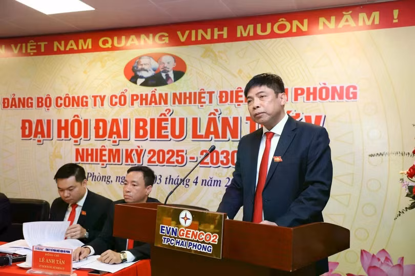 792fdong-chi-duong-son-ba-tgd-hnd-trinh-bay-bao-cao-chinh-tri-tai-dai-hoi-1779684600771.jpg