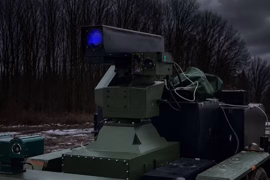 Hình ảnh về hệ thống laser Tryzub của Ukraine. Ảnh: IE