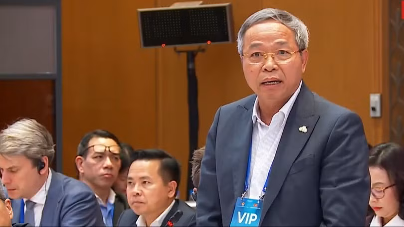 Ông Nguyễn Trung Chính phát biểu tại Diễn đàn Kinh tế Việt Nam 2025.
