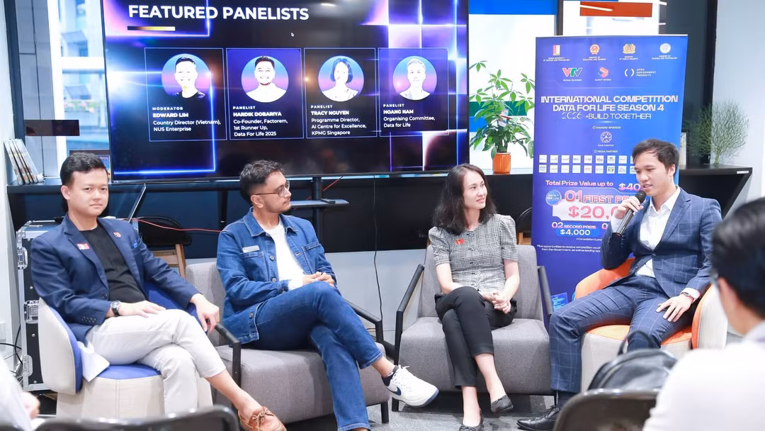 Phiên tọa đàm chuyên sâu trong khuôn khổ phát động cuộc thi Data For Life tại Singapore quy tụ nhiều startup và doanh nghiệp theo dõi. Ảnh: C06.