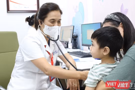 Sổ sức khỏe điện tử VNeID chính thức thay sổ giấy, người dân hưởng nhiều tiện ích