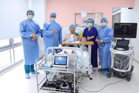 Ca cấy ghép CorHeart 6 đầu tiên tại Việt Nam, thêm hy vọng cho bệnh nhân suy tim