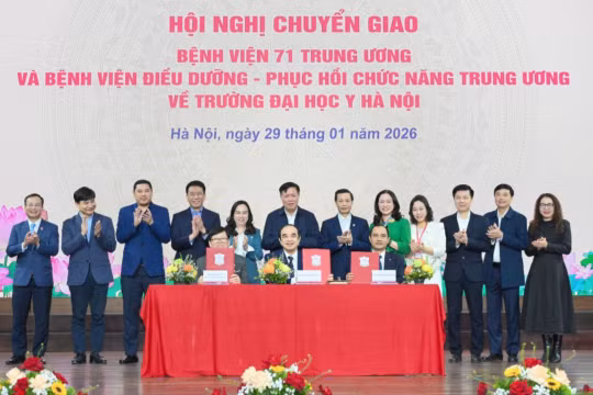 Trường Đại học Y Hà Nội tiếp nhận 2 bệnh viện Trung ương