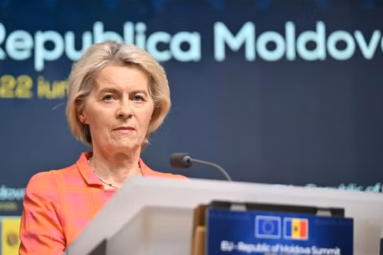 Chủ tịch Ủy ban châu Âu Ursula von der Leyen phát biểu tại một sự kiện ở Brussels vào ngày 22/6. Ảnh: Getty.