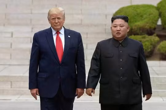 Ông Trump nói về tình bạn với ông Kim Jong-un khi được hỏi về vũ khí hạt nhân