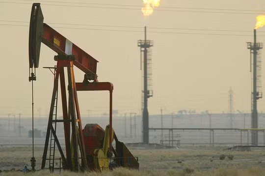 Một mỏ dầu ở Kuwait. Ảnh: Getty.