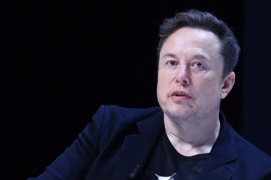 Elon Musk từng cảnh báo tương tự về vấn đề nhập cư ồ ạt diễn ra ở nhiều nước. Ảnh: Getty.