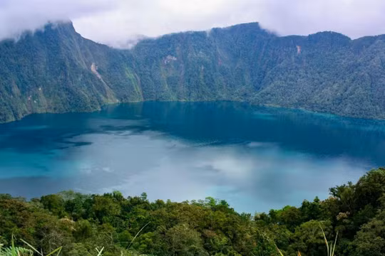 Núi lửa Parker, nay được biết đến với tên gọi núi Melibengoy, nằm trên đảo Mindanao phía nam Philippines. Vụ phun trào mạnh mẽ năm 1640 của nó đã được ghi nhận có tác động đến các hình thái thời tiết trong khu vực. Ảnh: SCMP.