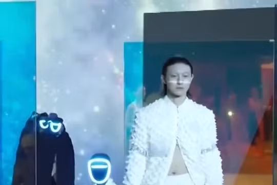 Robot AI và con người sẽ mặc gì trong tương lai?