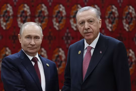 Hình ảnh do Phủ Tổng thống Thổ Nhĩ Kỳ công bố ngày 12/12 cho thấy Tổng thống Nga Vladimir Putin và Tổng thống Thổ Nhĩ Kỳ Recep Tayyip Erdogan. Ảnh: Getty.