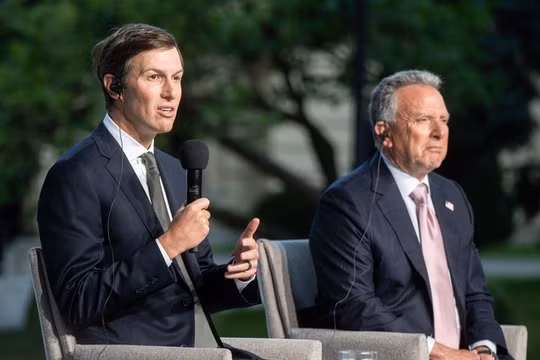 Đặc phái viên Mỹ Steve Witkoff và con rể của Tổng thống Donald Trump, Jared Kushner. Ảnh: Getty.