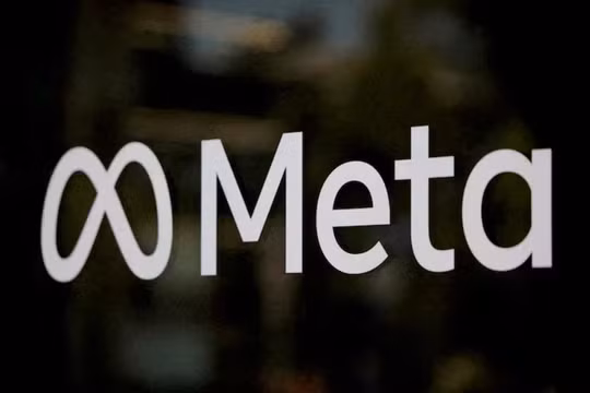 Logo của Meta tại Meta Lab ở Los Angeles, California, Mỹ, ngày 20/5. Ảnh: Reuters.