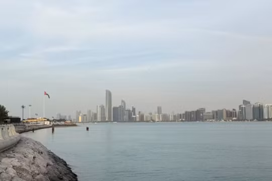 Toàn cảnh thành phố Abu Dhabi, Các Tiểu vương quốc Arab Thống nhất. Ảnh: Reuters.