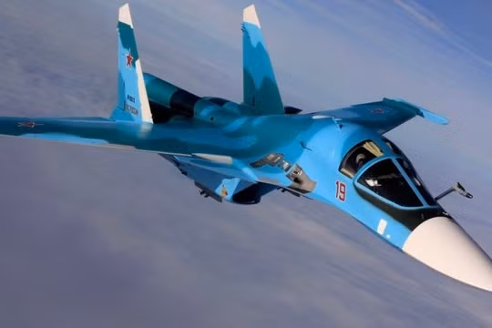 Máy bay chiến đấu Su-34 của Nga. Ảnh: MW.