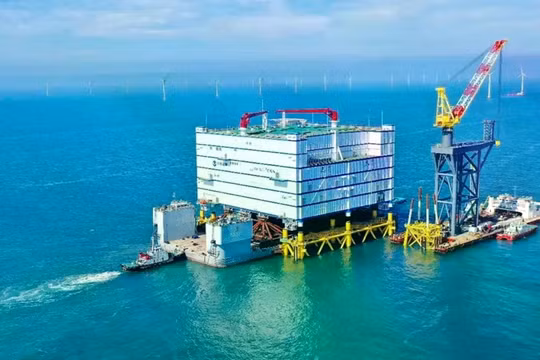Trạm chuyển đổi ngoài khơi lớn nhất thế giới. Ảnh: CNG.