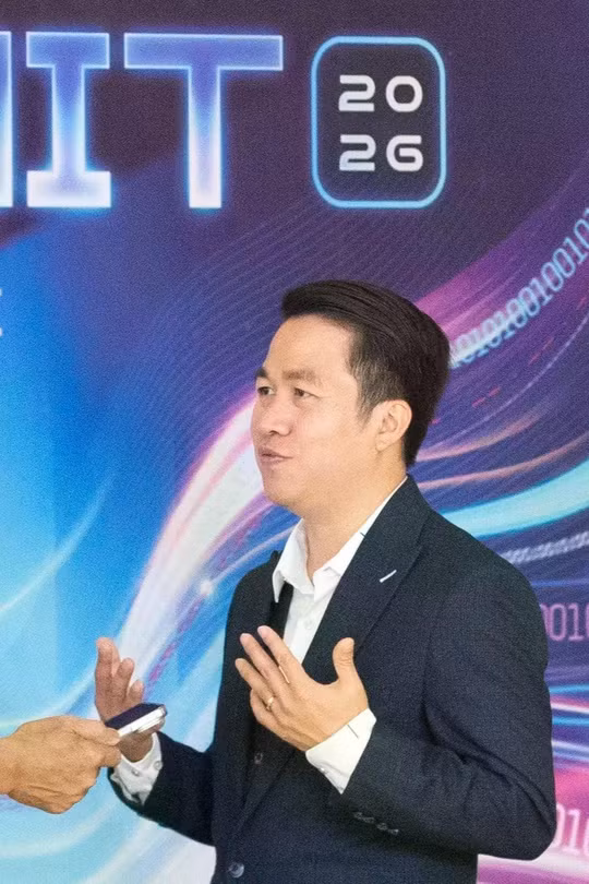 TS Triệu Hải Long, Chuyên gia cao cấp về AI của Đại học Cambridge (Vương quốc Anh) trả lời phỏng vấn của VietTimes. Ảnh XM.