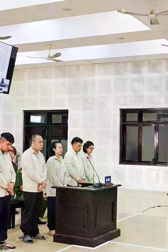 Quang cảnh phiên xét xử. Ảnh XM