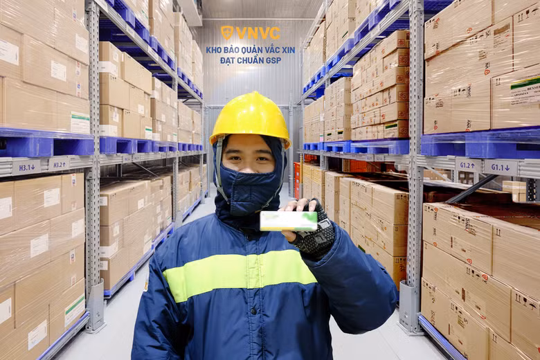 Đã có vắc xin tay chân miệng, tiêm đầu tiên tại 300 trung tâm VNVC trên toàn quốc 