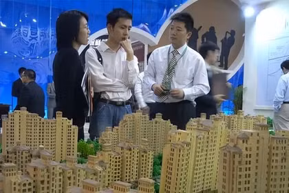 8 tháng đầu năm 2026, giá nhà đất Trung Quốc vẫn giảm khiến đầu tư bất động sản giảm gần 20% so với cùng kỳ năm ngoái. Ảnh: Sina.