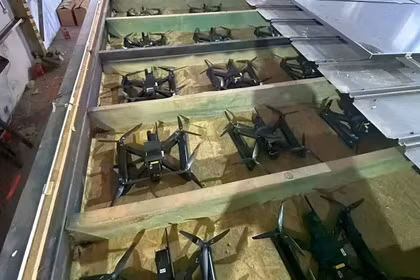 Ukraine đã lập kế hoạch mang tên “M&M’s”, định sử dụng 1.000 UAV mỗi đêm tập kích làm tê liệt các sân bay ở Moscow. Ảnh: Topwar.