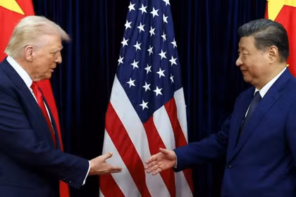 Tổng thống Mỹ Donald Trump cho biết có thể hoãn chuyến thăm Trung Quốc dự kiến diễn ra từ 31/3 đến 2/4. Ảnh: HK01.