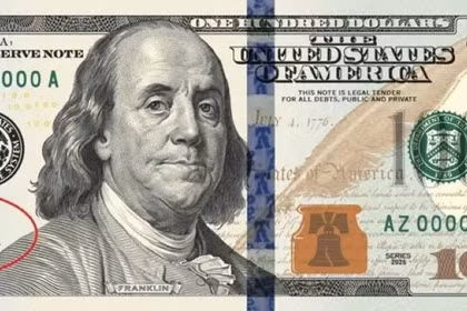 Tờ tiền mệnh giá 100 USD in chữ ký Tổng thống Donald Trump được ông đăng trên mạng xã hội cá nhân Truth Social. Ảnh: Worldjournal.