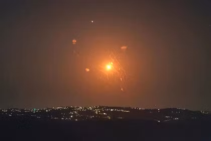 Hình ảnh Mỹ phóng tên lửa Patriot đánh chặn tên lửa đạn đạo Iran trên bầu trời Jordan. Ảnh: EPA.