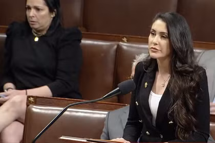 Nghị sĩ Mỹ Anna Paulina Luna phản đối mạnh mẽ yêu cầu viện trợ của ông Zelensky. Ảnh: U.S. House.