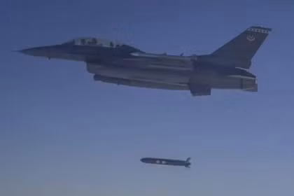 tên lửa AGM-188A được phóng từ máy bay F-16. Ảnh: Topwar.