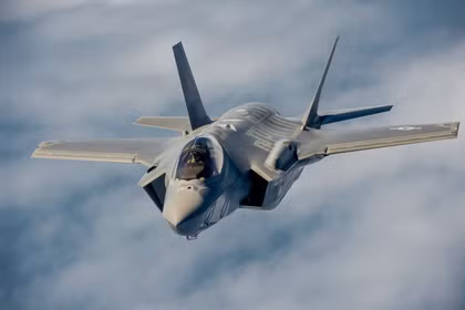 Tiêm kích tàng hình F-35 Lightning II do Lockheed Martin sản xuất hiện phục vụ ở Mỹ và nhiều quốc gia phương Tây. Ảnh: Wiki.