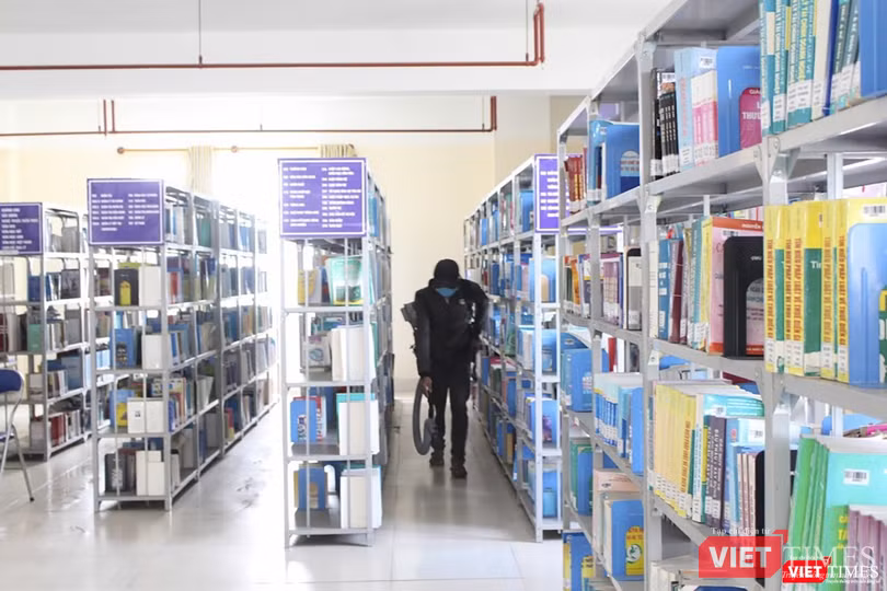 Khử trùng thư viện