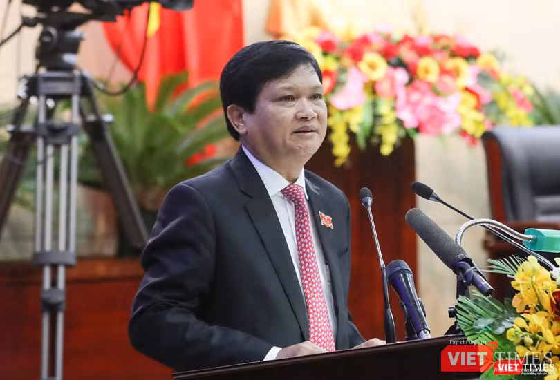 Chủ tịch HĐND TP Đà Nẵng Nguyễn Nho Trung kiến nghị xem việc giải tỏa đền bù là nhiệm vụ quan trọng và cần đưa tiêu chí này vào đánh giá năng lực lãnh đạo của Chủ tịch các quận huyện