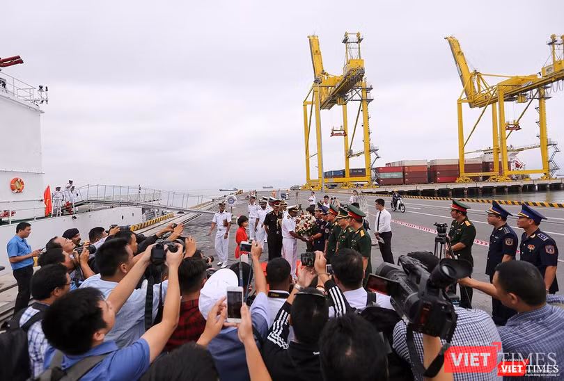 Thu hút sự quan tâm của báo giới Thu hút sự quan tâm của báo giới