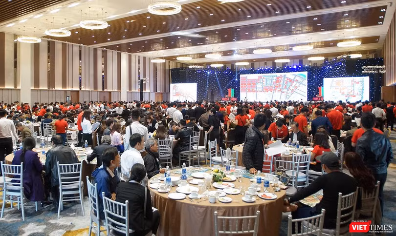 Theo Cục Quản lý Nhà và Thị trường Bất động sản, có khoảng 80% bất động sản giao dịch thành công đều thông qua môi giới.