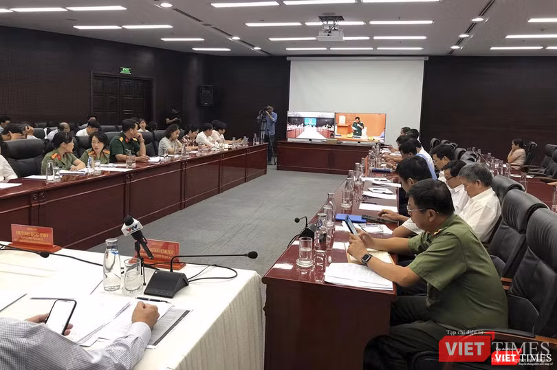 Cuộc họp trực tuyến của Thủ tướng Chính phủ với các địa phương về phòng chống dịch COVID-19 tại đầu cầu Đà Nẵng