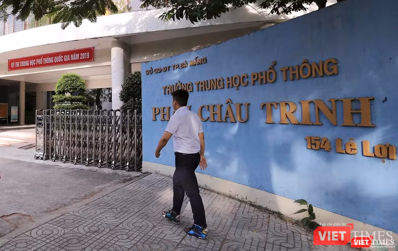 Bước chân rất vội