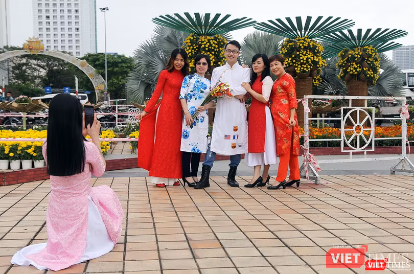 Sum vầy