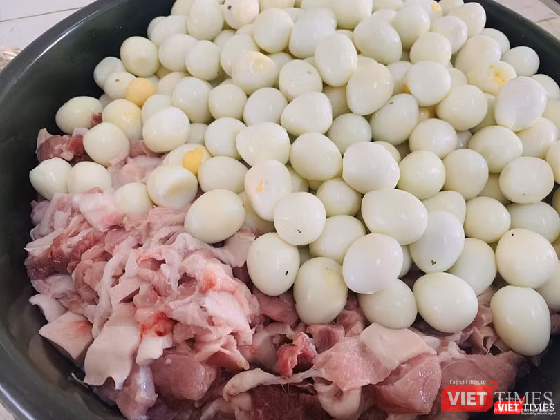 Thực đơn hàng ngày có thịt trứng