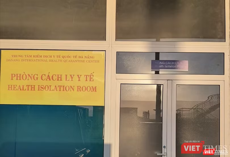 Phòng cách ly y tế đặt tại sân bay quốc tế Đà Nẵng, nơi đầu tiên thực hiện việc cách ly các trường hợp nghi nhiễm