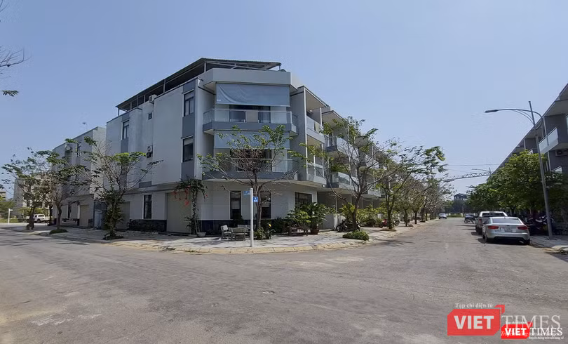 Một góc Dự án khu nhà phố và biệt thự bờ biển Thanh Bình được xây dựng trên diện tích 29 ha do Công ty THHH MTV Phát triển nhà Đa Phước thực hiện.
