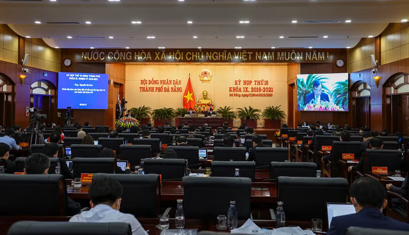 Quang cảnh phiên khai mạc kỳ họp thứ 16 HĐND TP Đà Nẵng khoá IX, nhiệm kỳ 2016-2021 diễn ra sáng ngày 7/12
